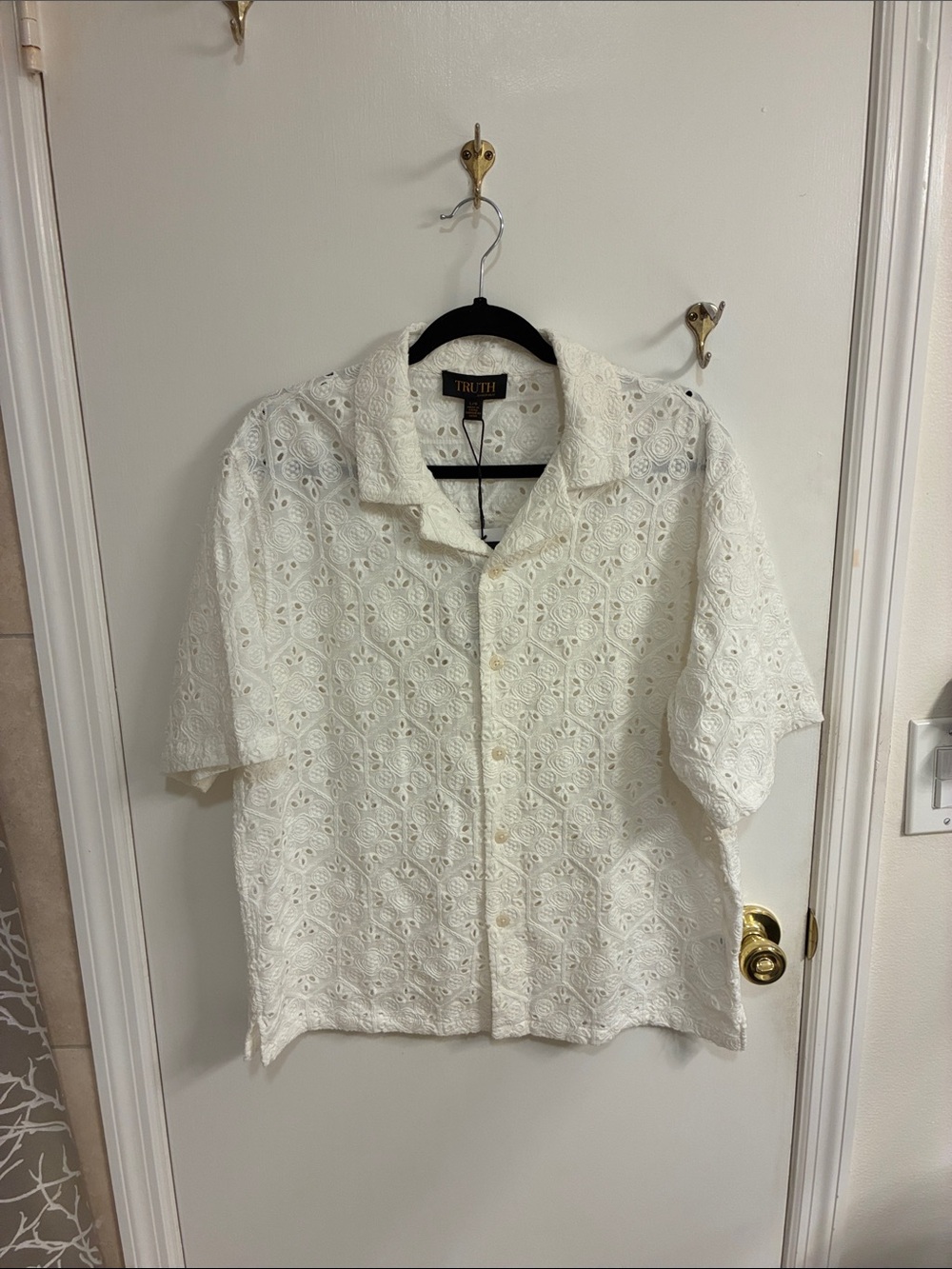 NWT TRUTH White Eyelet Short-Sleeve Button-Down Shirt Sz L